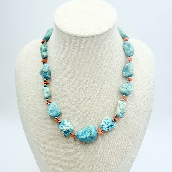 Vintage Chunky Blue Dyed Howlite and Coral Beaded Statement Necklace - Picture 1 of 9